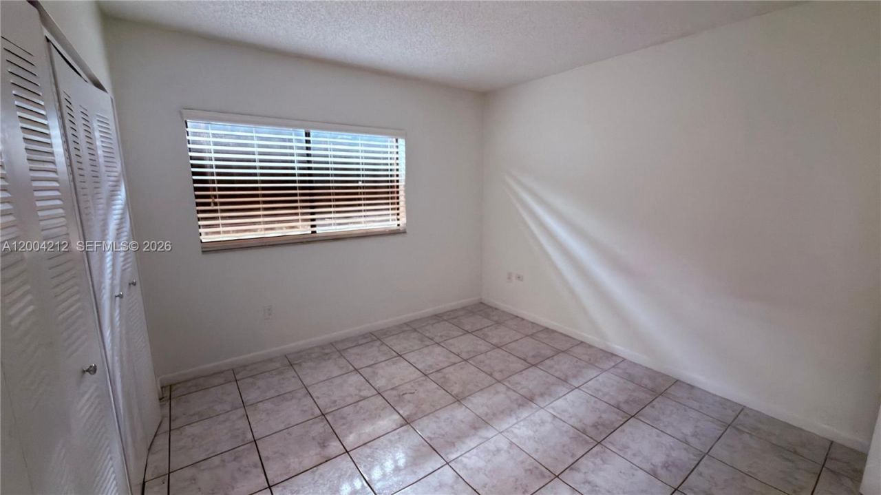 6370 W 27th Ct, Unit 203, Hialeah, FL 33016 Photo