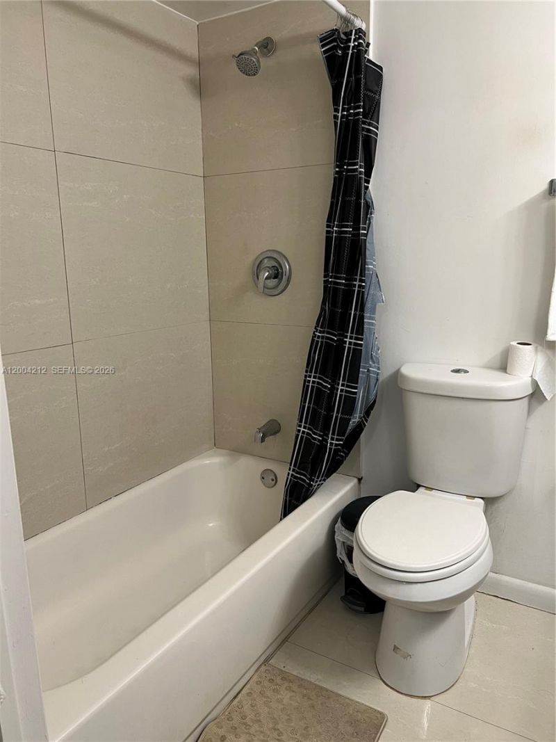 6370 W 27th Ct, Unit 38, Hialeah, FL 33016 Photo