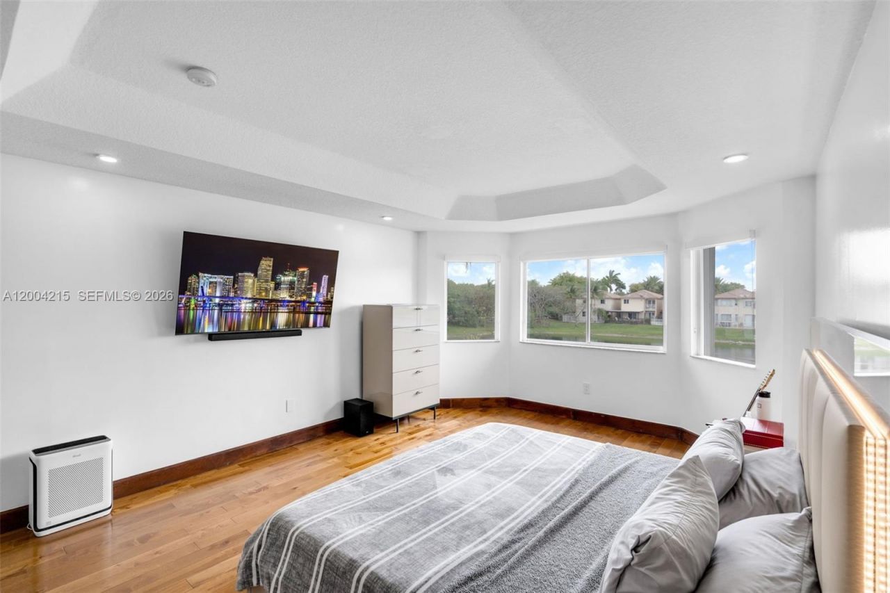 11462 NW 69th Ter , Doral, FL 33178 Photo