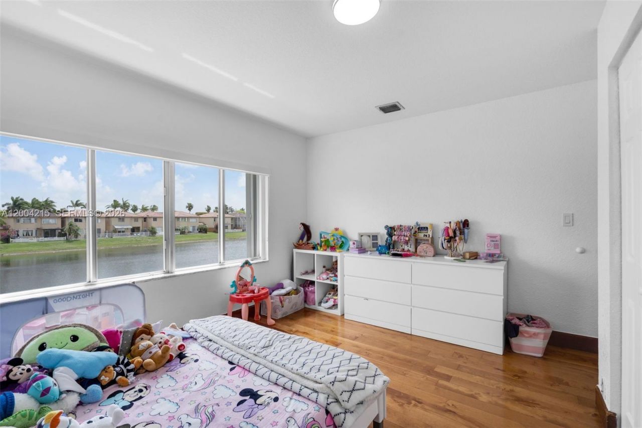 11462 NW 69th Ter , Doral, FL 33178 Photo