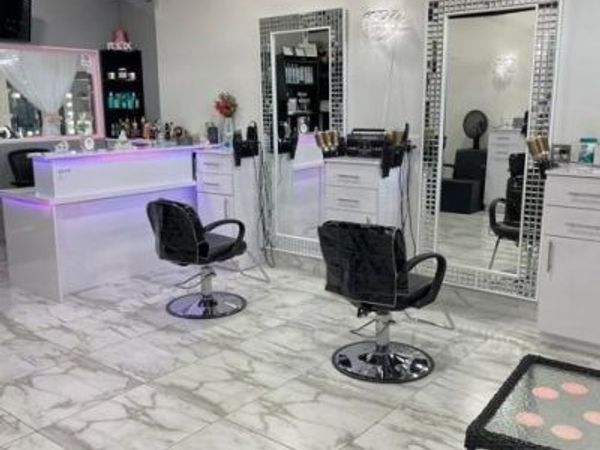 5734 TELEGRAPH Road , Dearborn Heights, MI 48127