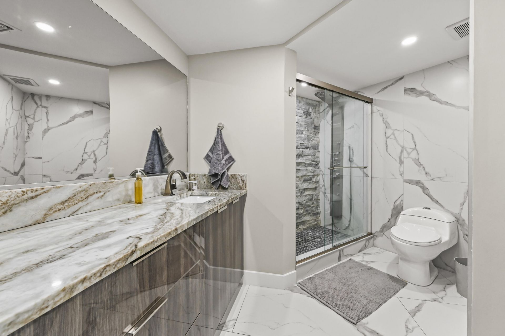 9650 S Ocean Drive, Unit 106, Jensen Beach, FL 34957 Photo
