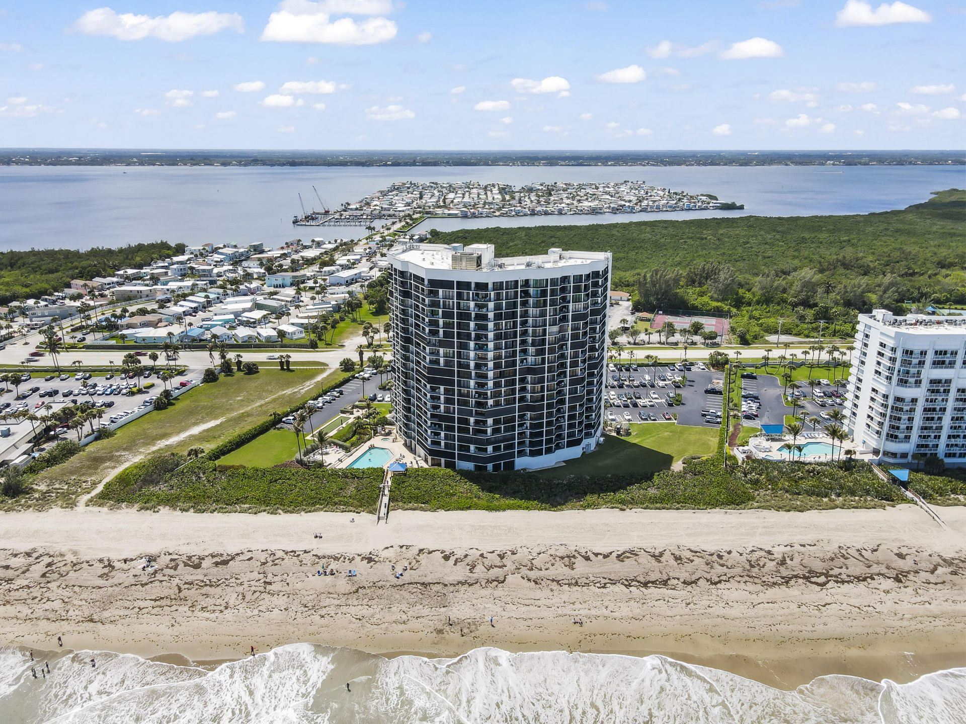 9650 S Ocean Drive, Unit 106, Jensen Beach, FL 34957 Photo