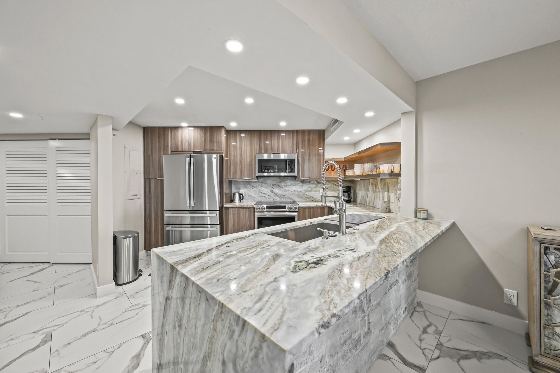 9650 S Ocean Drive, Unit 106, Jensen Beach, FL 34957 Photo