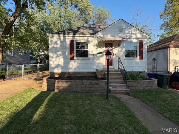 1338 Fairmount Court , St Louis, MO 63139