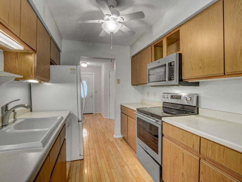 2048 W Horizon Drive, Hebron, KY 41048 Photo 8