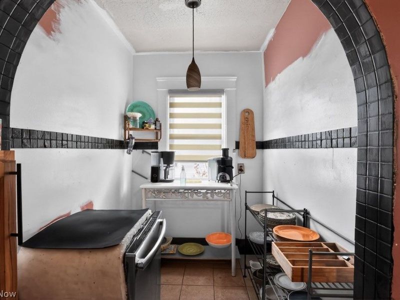 627 Hall Street NW, Warren, OH 44483 Photo 12