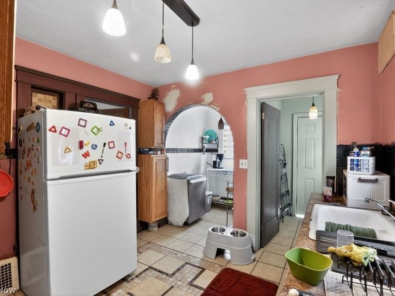 627 Hall Street NW, Warren, OH 44483 Photo 14