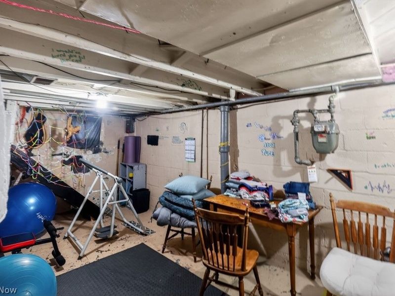 627 Hall Street NW, Warren, OH 44483 Photo 3