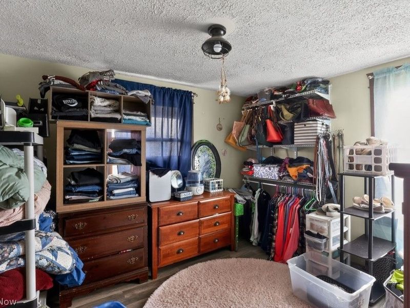 627 Hall Street NW, Warren, OH 44483 Photo 8