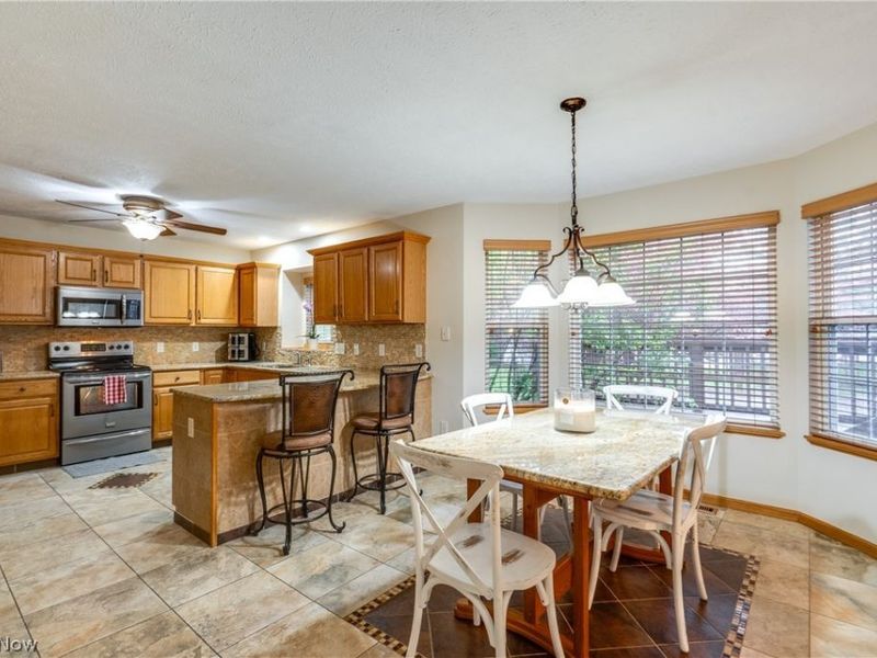 6124 Champagne Shores, Medina, OH 44256 Photo 10