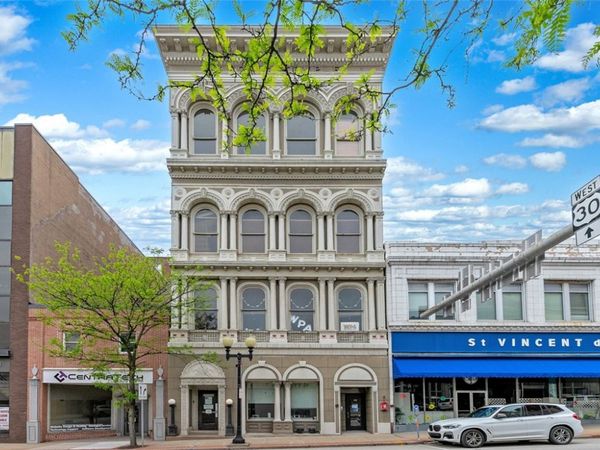 132 S Main St, Greensburg, PA 15601