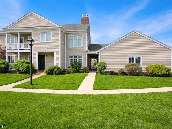 1 Rutland Ln, Monroe, NJ 08831