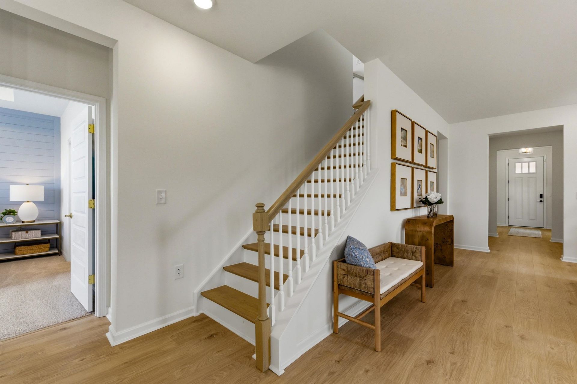 3052 Claredon St  Photo 20