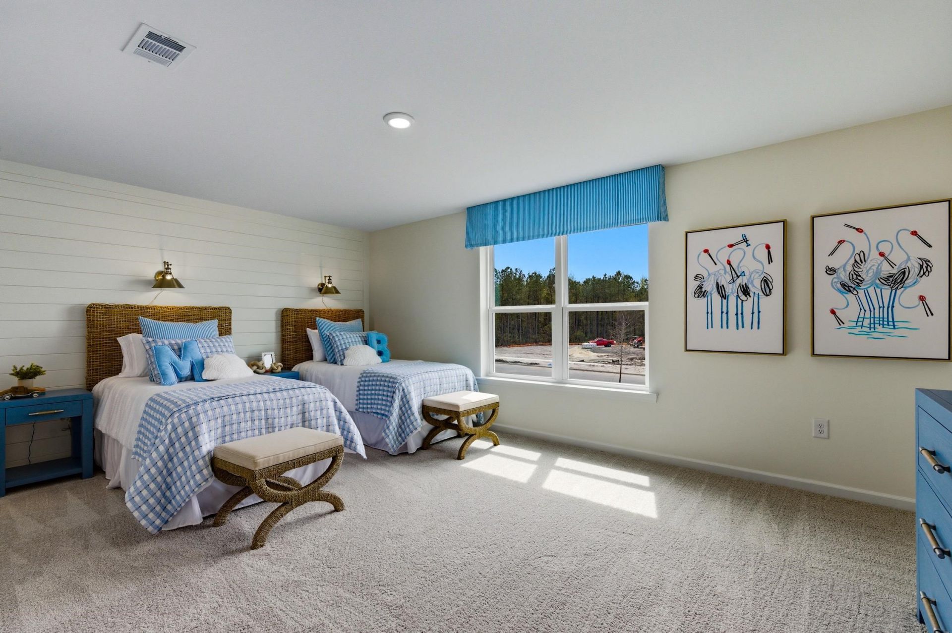 3052 Claredon St  Photo 23