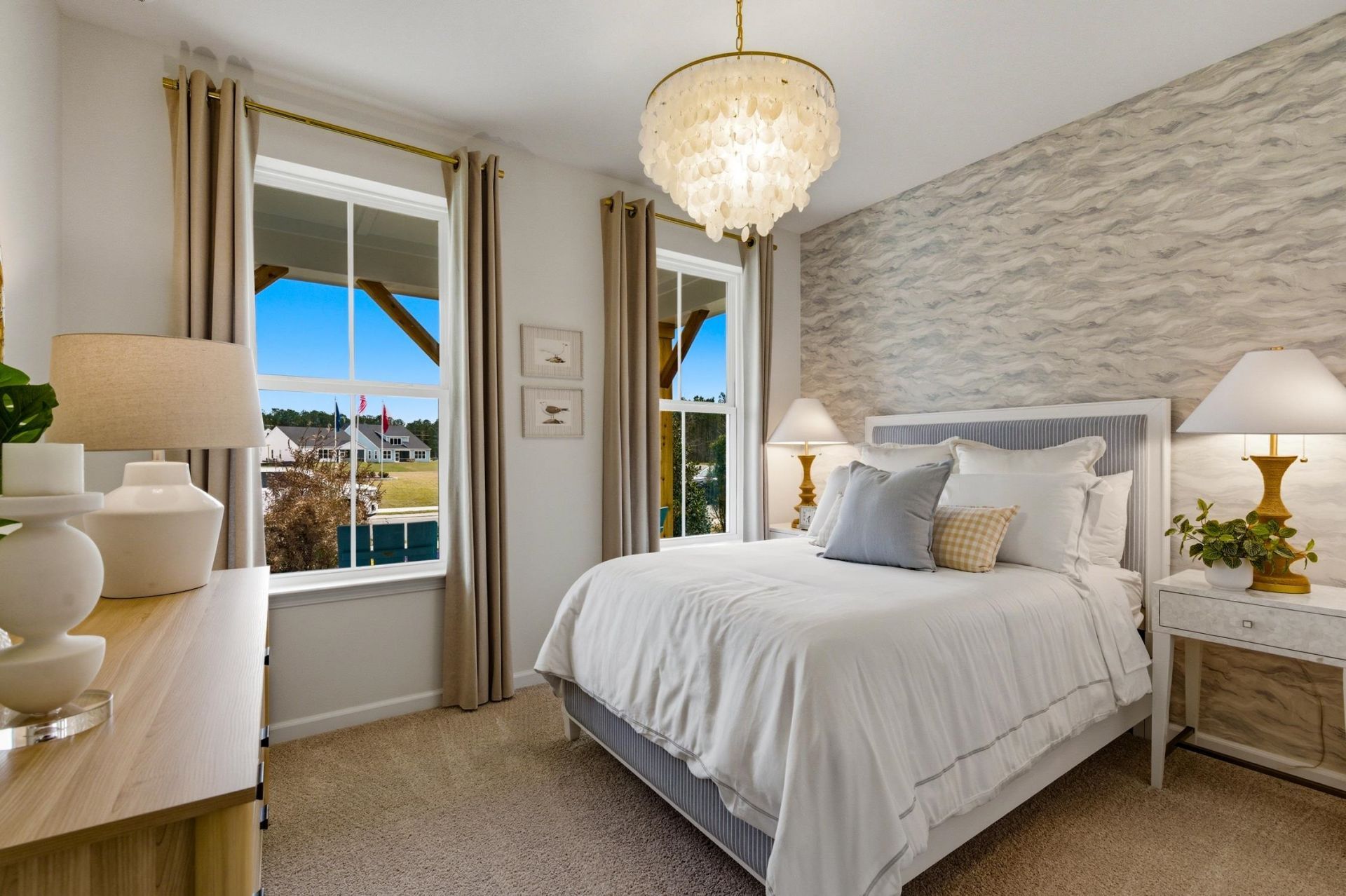 3052 Claredon St  Photo 25