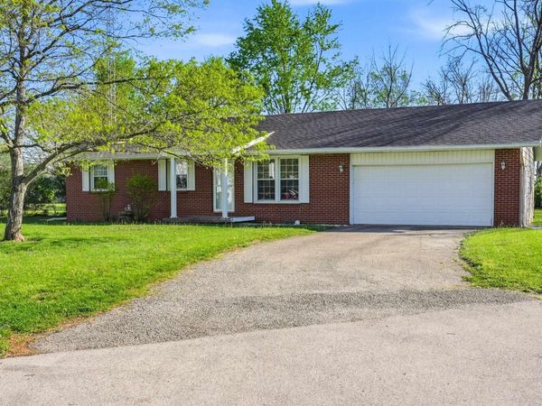 405 E Church Street, Farmland, IN 47340