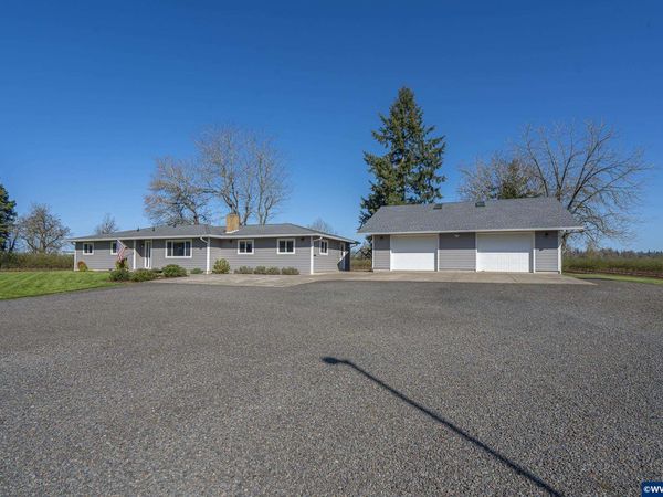 38565 Robinson Dr, Scio, OR 97374