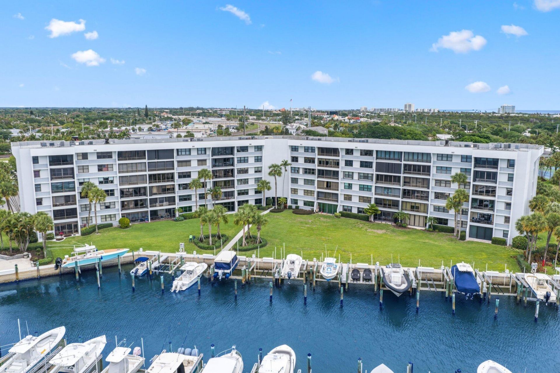 1648 Jupiter Cove Drive, Unit 315, Jupiter, FL 33469 Photo