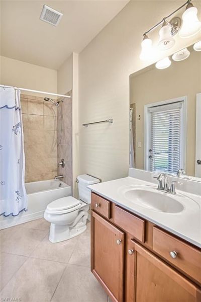 3576 Dandolo Cir, Cape Coral, FL 33909 Photo