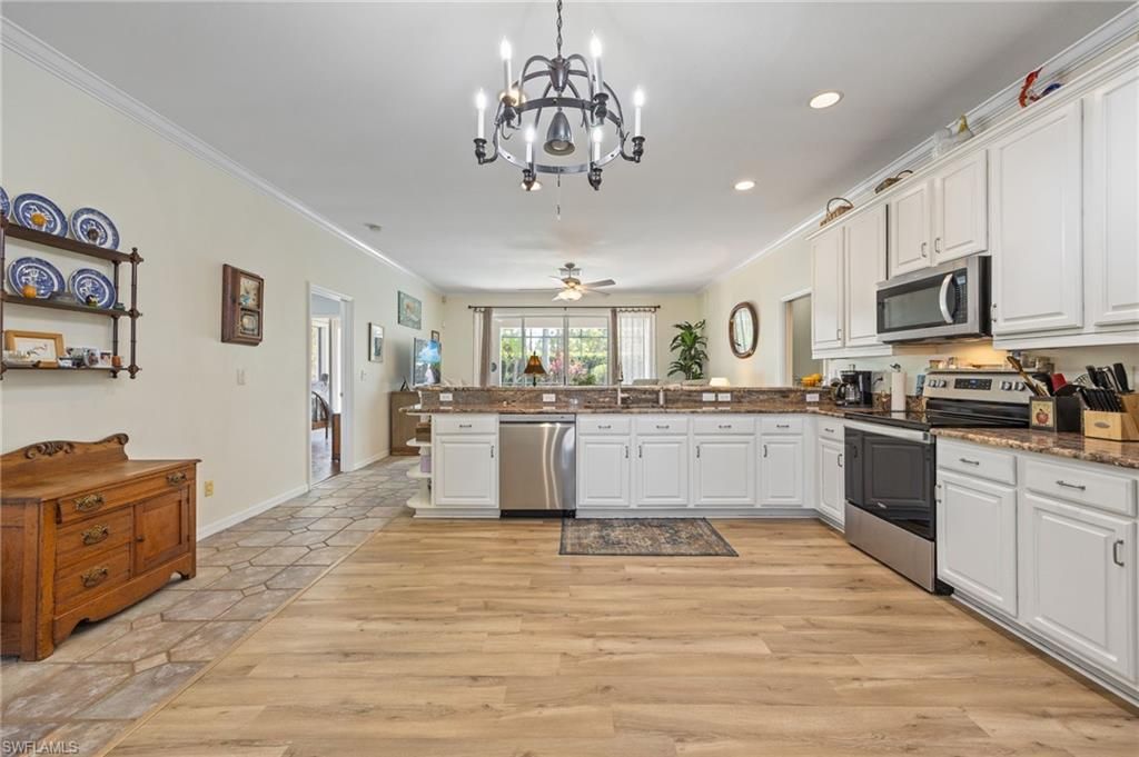 11062 Lakeland Cir, Fort Myers, FL 33913 Photo