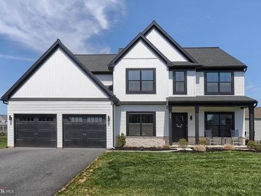 504 BREEZEWOOD LANE, ANNVILLE, PA 17003