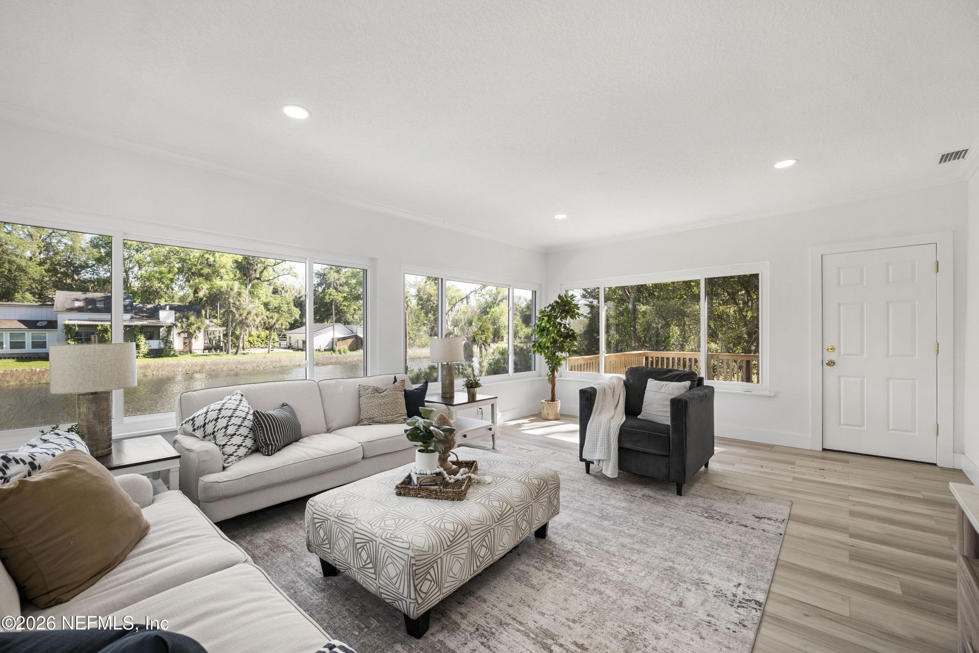 1811 Twelve Oaks Lane N, Neptune Beach, FL 32266 Photo