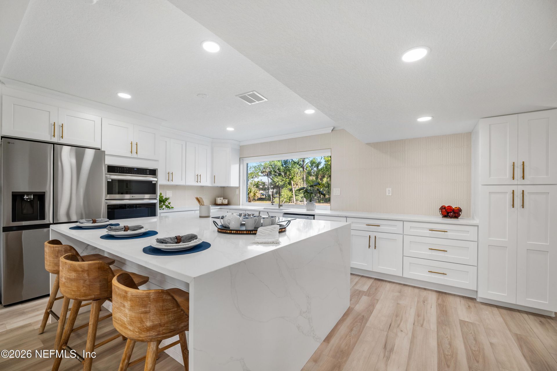 1811 Twelve Oaks Lane N, Neptune Beach, FL 32266 Photo