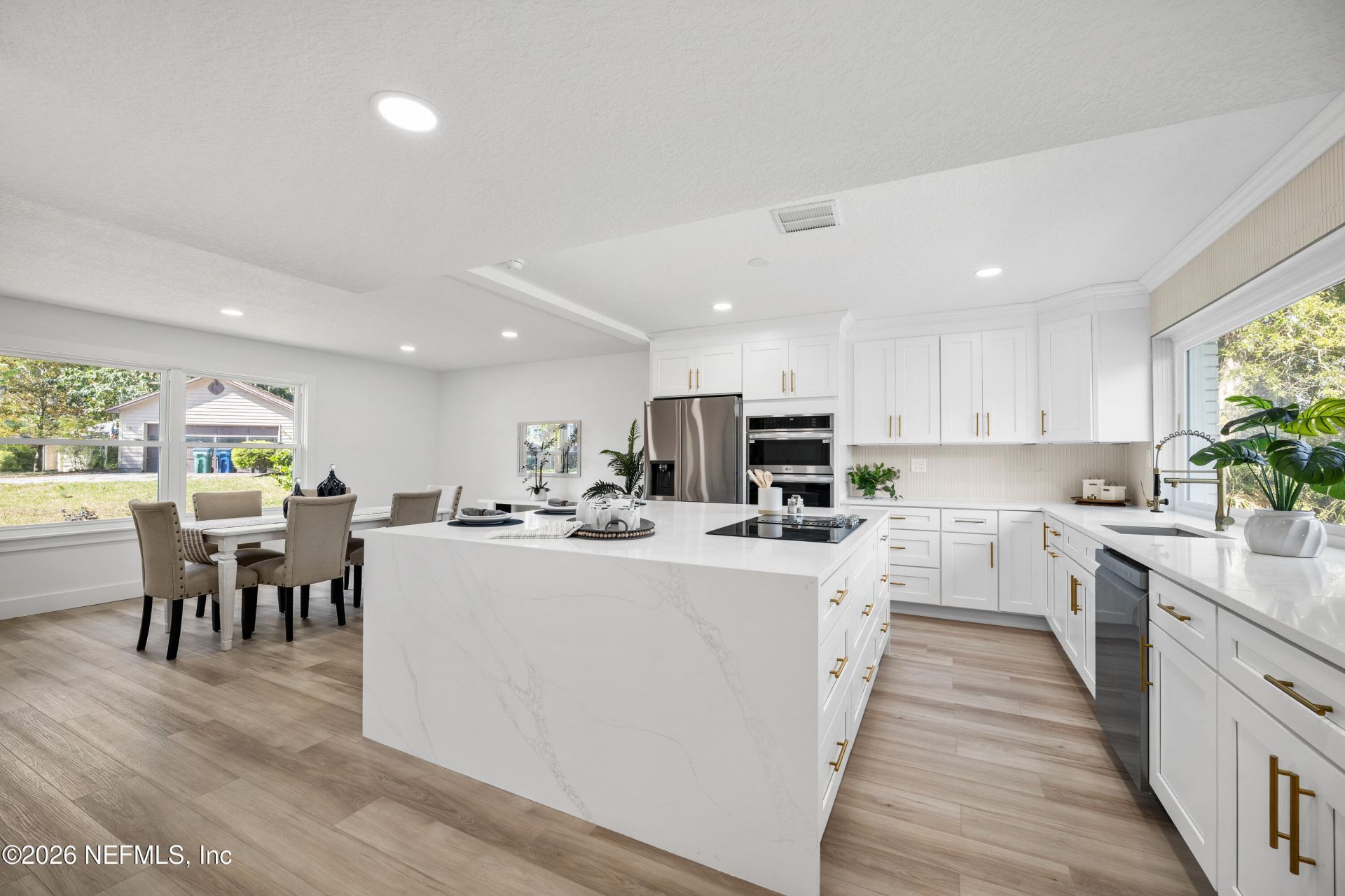 1811 Twelve Oaks Lane N, Neptune Beach, FL 32266 Photo