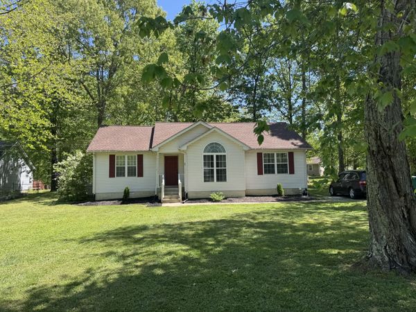 104 Forrest Ln , White House, TN 37188