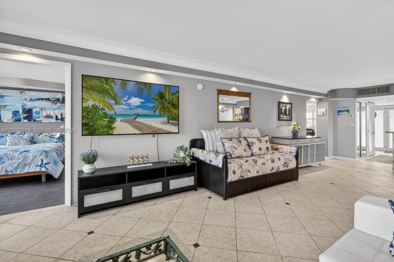 328 N Ocean Blvd , Unit 707, Pompano Beach, FL 33062 Photo