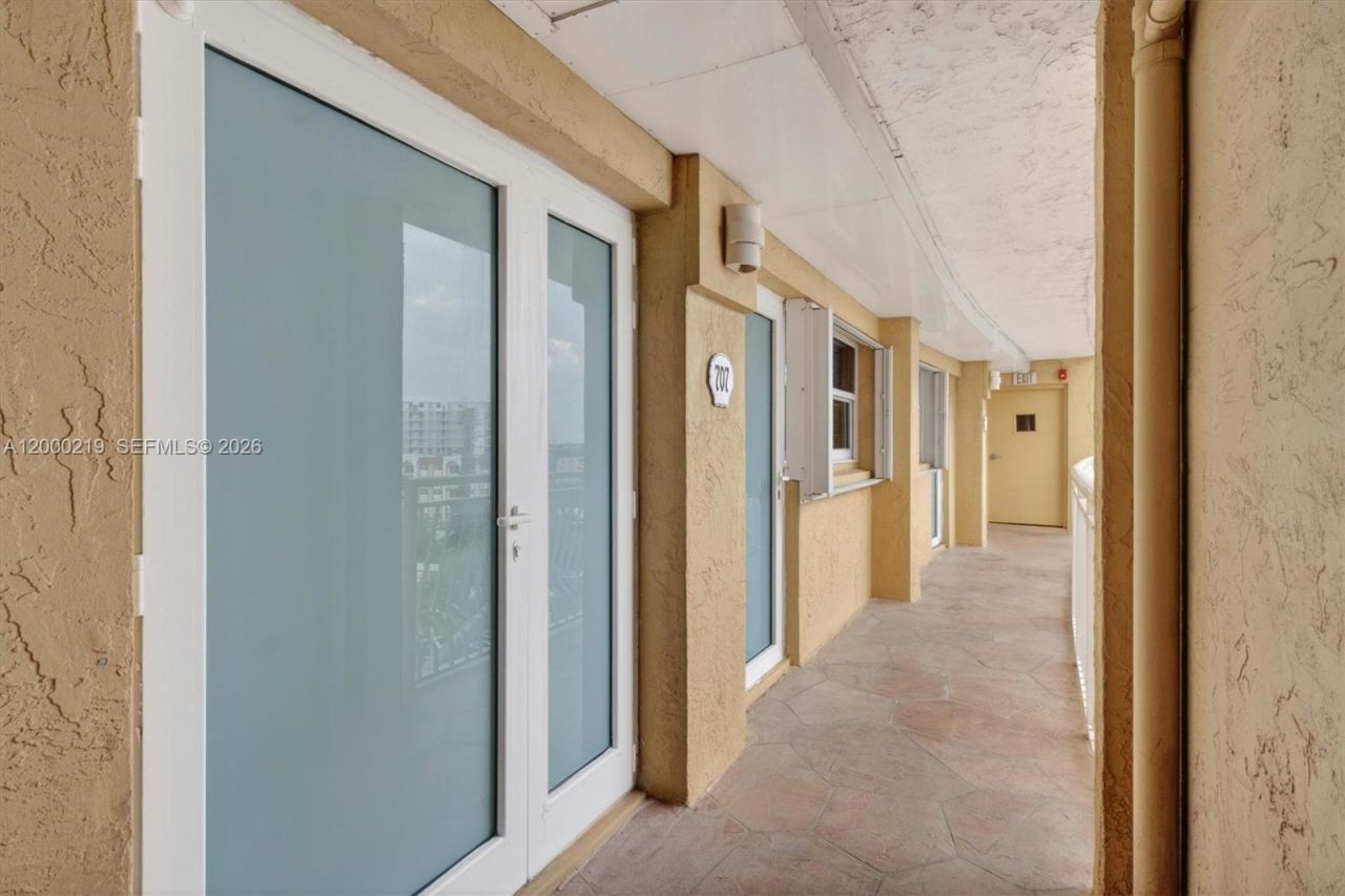 328 N Ocean Blvd , Unit 707, Pompano Beach, FL 33062 Photo