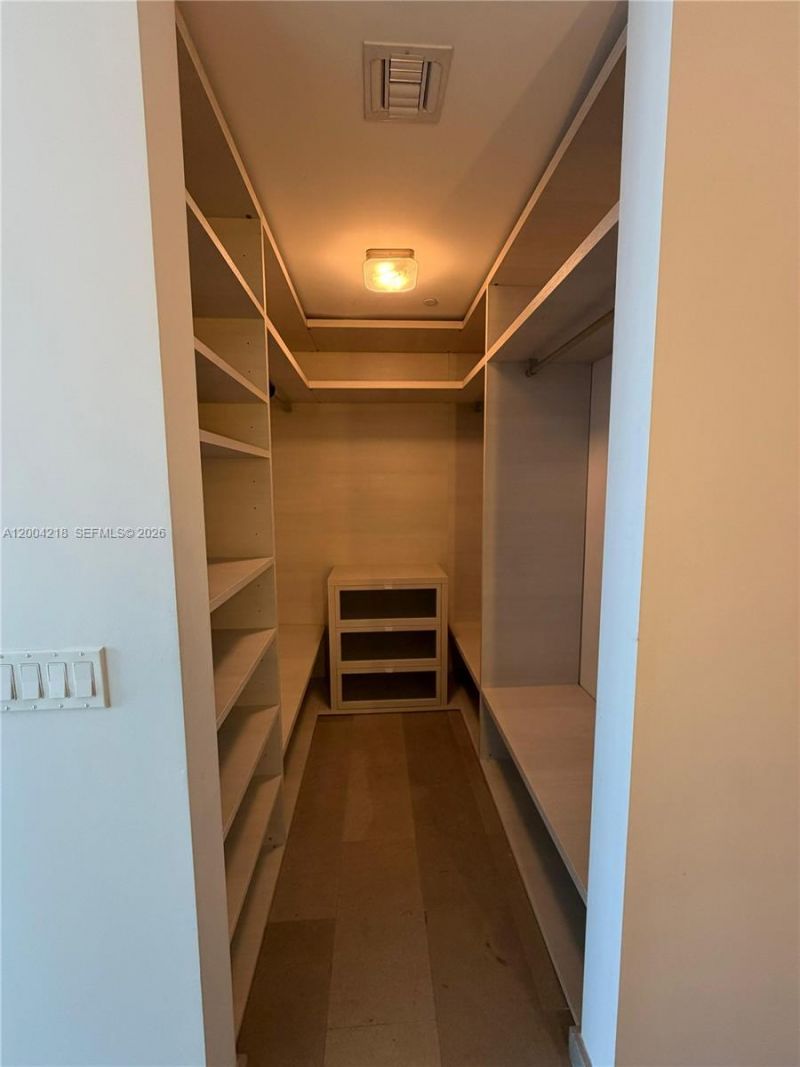 68 SE 6th St , Unit 2506, Miami, FL 33131 Photo