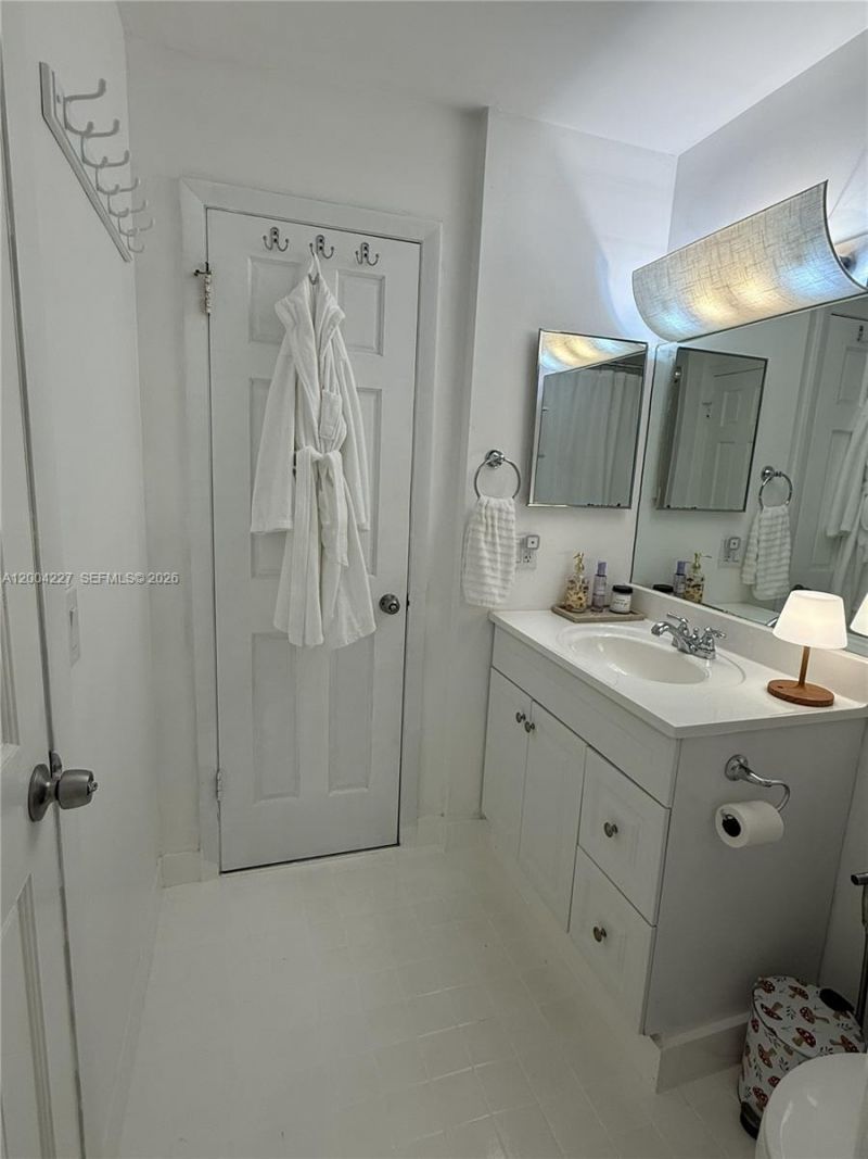 15650 SW 80th St, Unit F-208, Miami, FL 33193 Photo