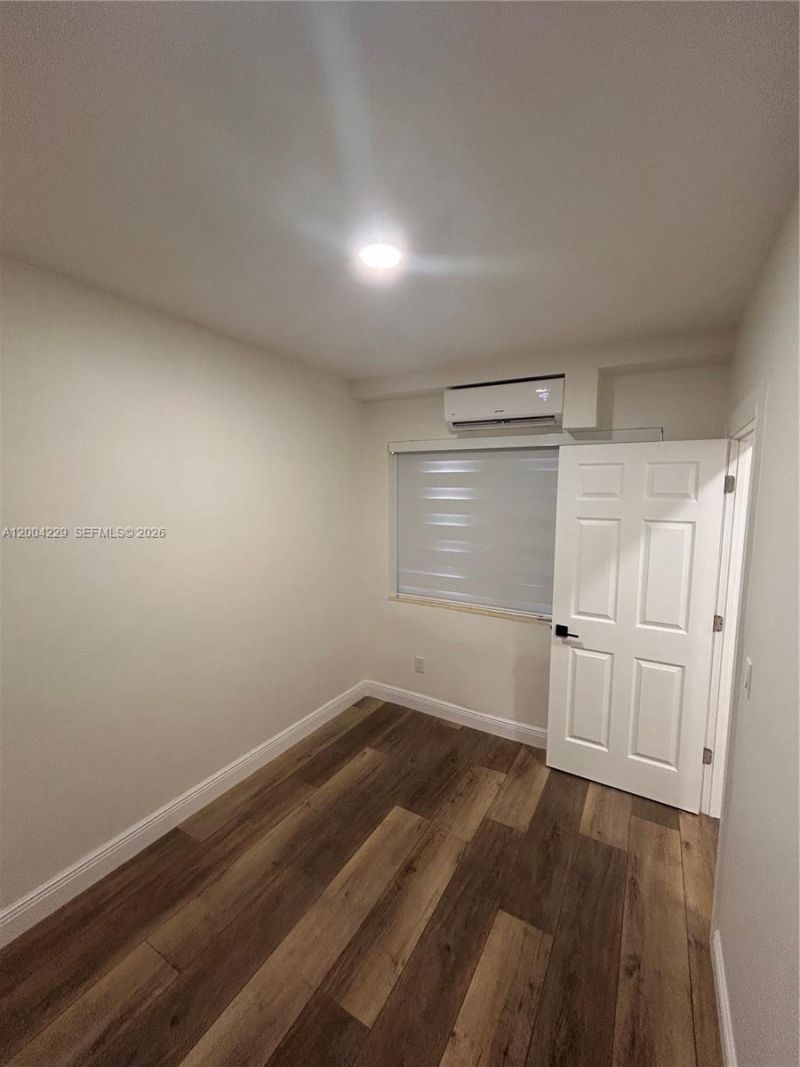 350 75th St, Unit 109, Miami Beach, FL 33141 Photo