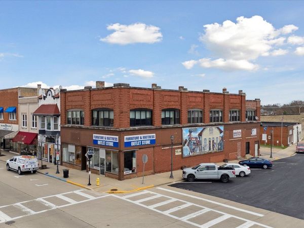 1040 1st Center Avenue, Brodhead, WI 53520