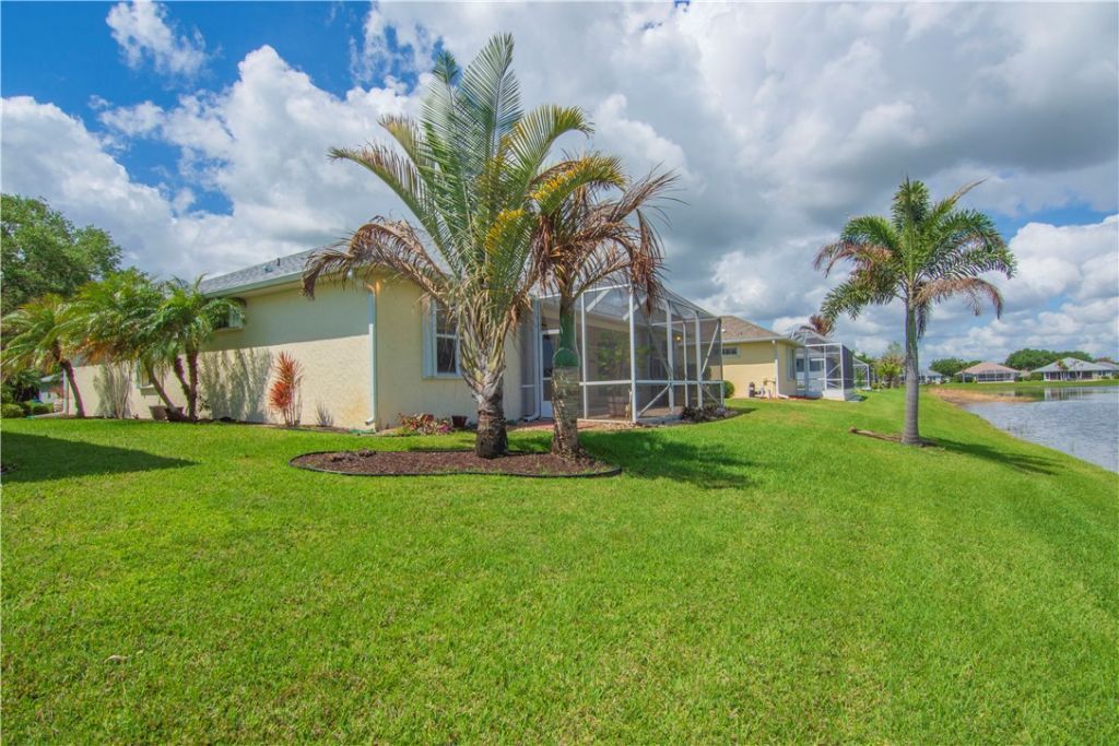 5370 E 1st Square Sw, Vero Beach, FL 32968 Photo