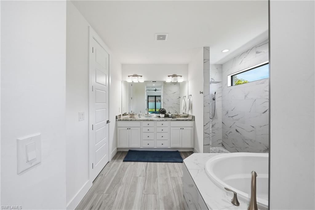 1214 SW 29th Ter, Cape Coral, FL 33914 Photo