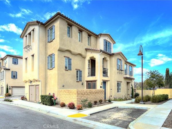 443 Stratus Lane , Unit 4, Simi Valley, CA 93065