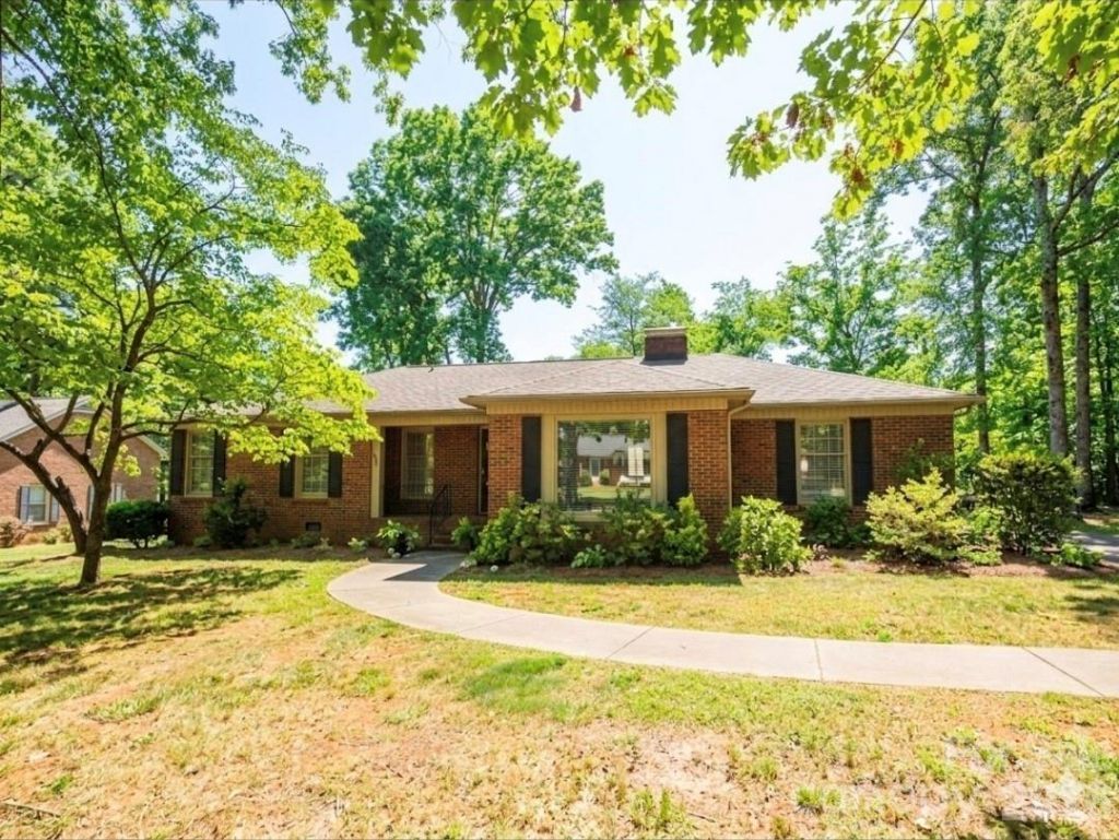 2009 Saratoga Drive , Gastonia, NC 28056 Main Photo