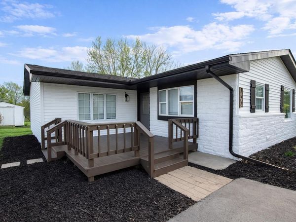 1908 Bodenhafer Drive, Kendallville, IN 46755