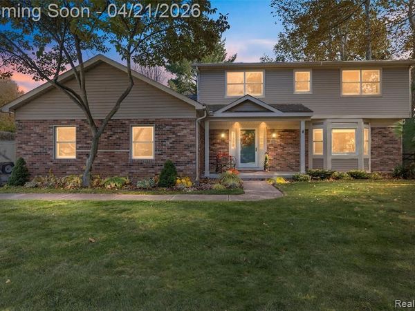 38556 Shana Drive, Clinton Twp, MI 48036
