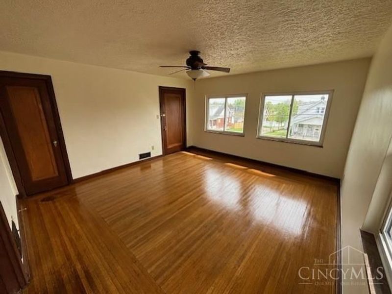 3606 Gamble Avenue, Cheviot, OH 45211 Photo 3