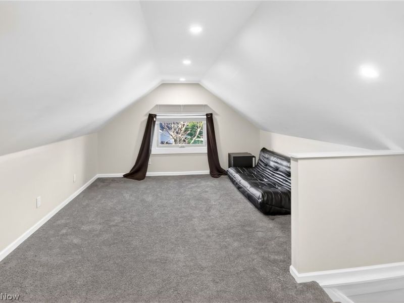 3205 Mapledale Avenue, Cleveland, OH 44109 Photo 35