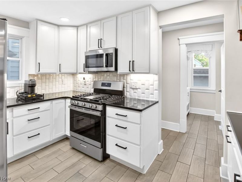 3205 Mapledale Avenue, Cleveland, OH 44109 Photo 8