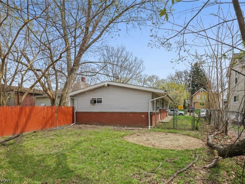 1208-1210 Bellows Street, Akron, OH 44301 Photo 2