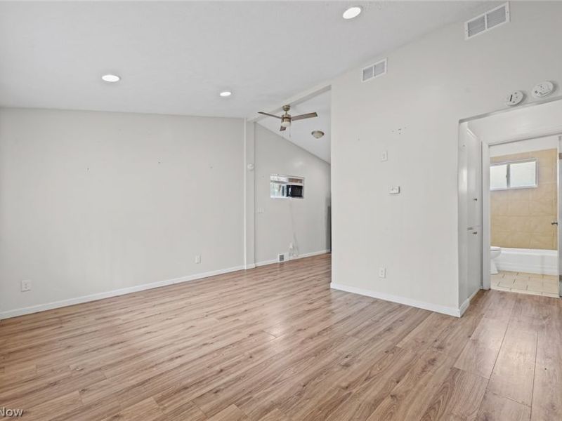 1208-1210 Bellows Street, Akron, OH 44301 Photo 4