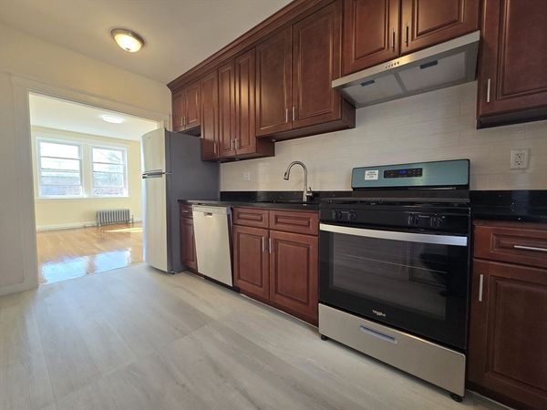 183 Kent, Unit 5, Brookline, MA 02445