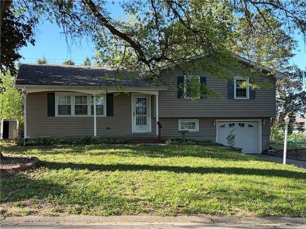 3318 Melody Lane, St Joseph, MO 64503