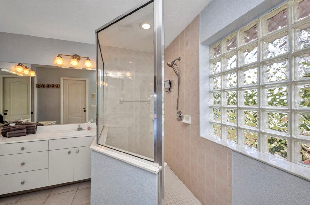 9582 Arsipe Circle , Port Charlotte, FL 33981 Photo